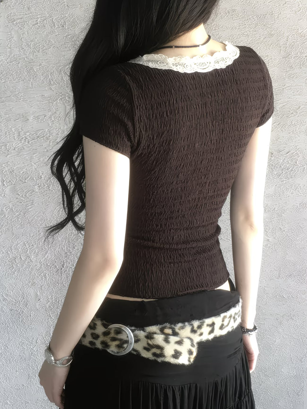 lace v-neck top - dresscoquette