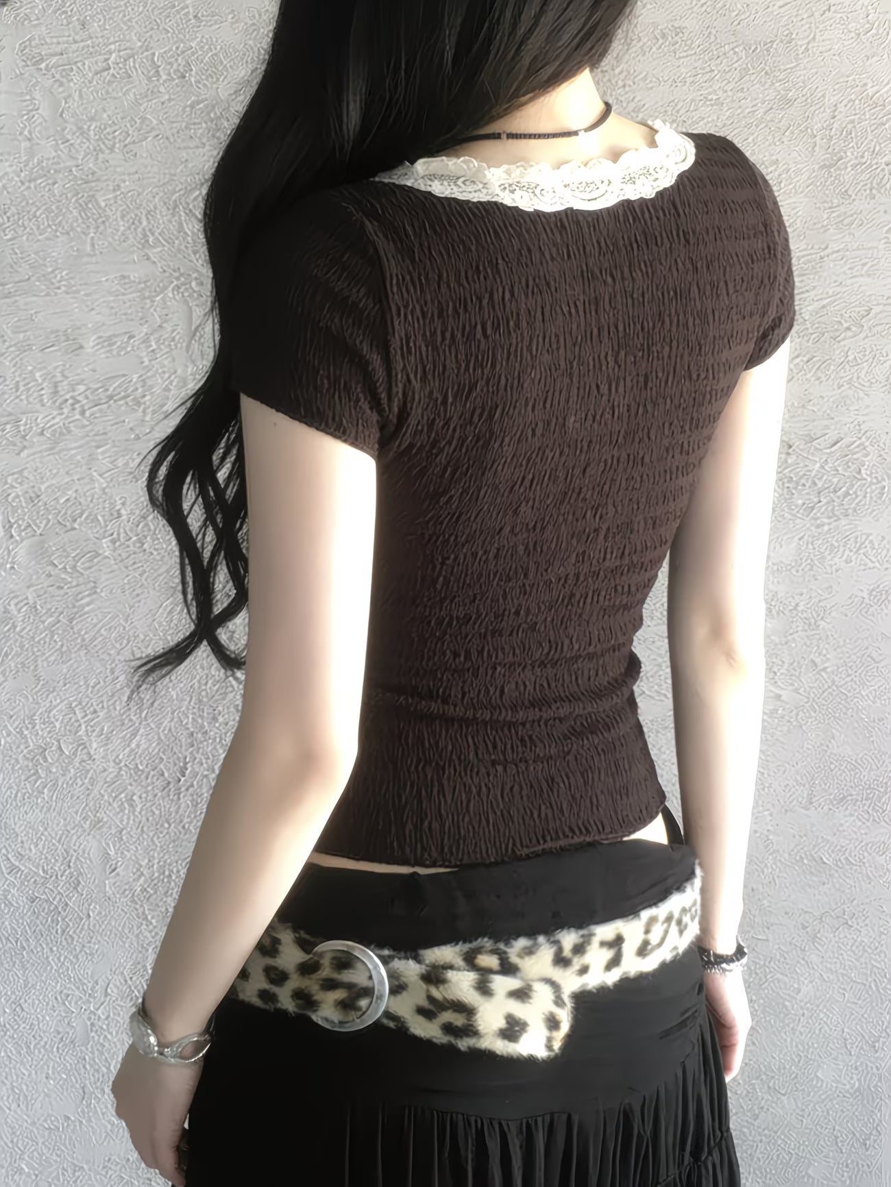 lace v-neck top - dresscoquette