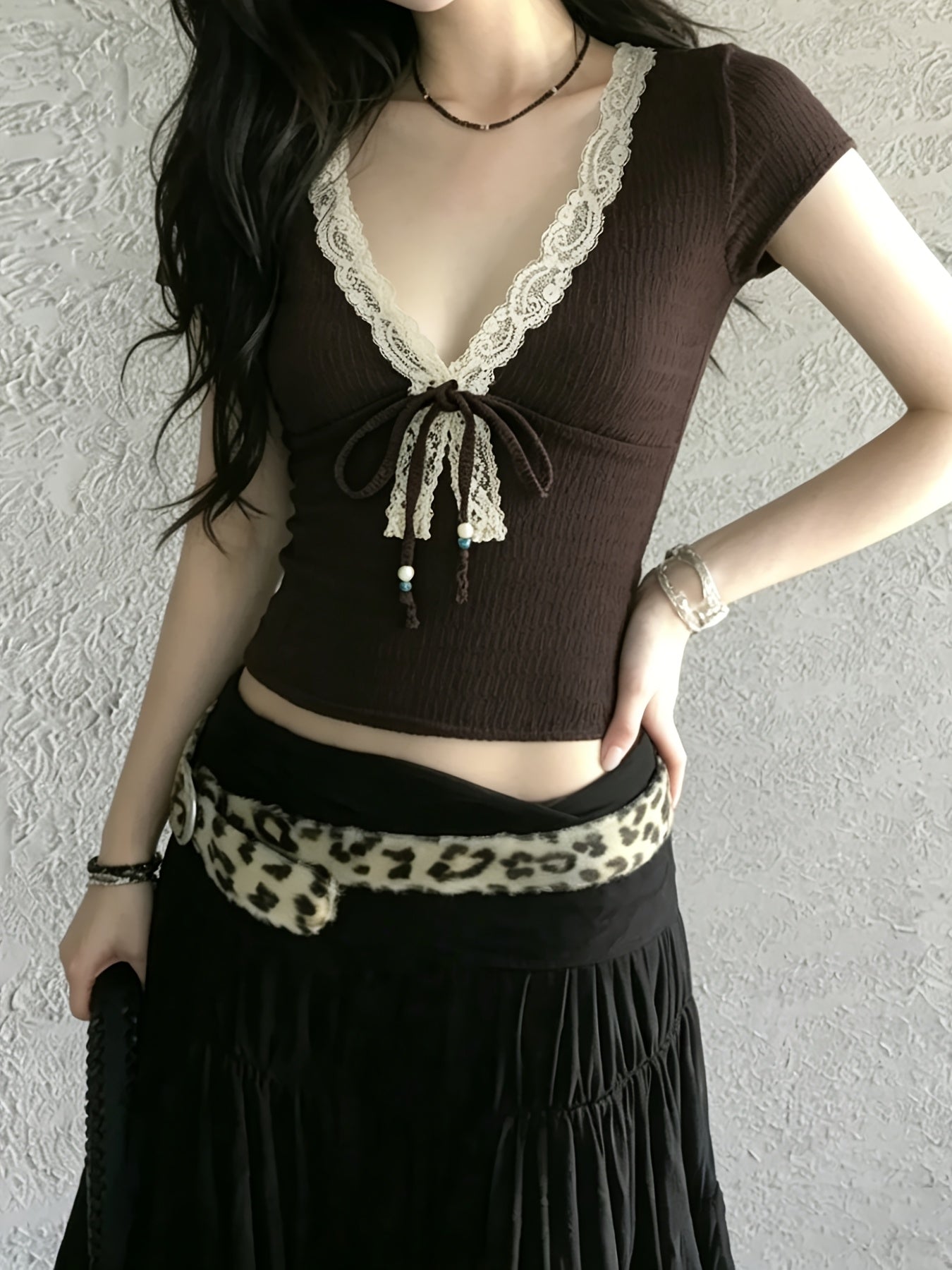 lace v-neck top - dresscoquette