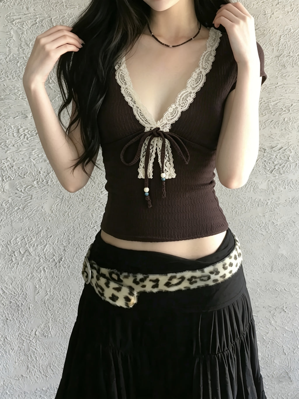 lace v-neck top - dresscoquette