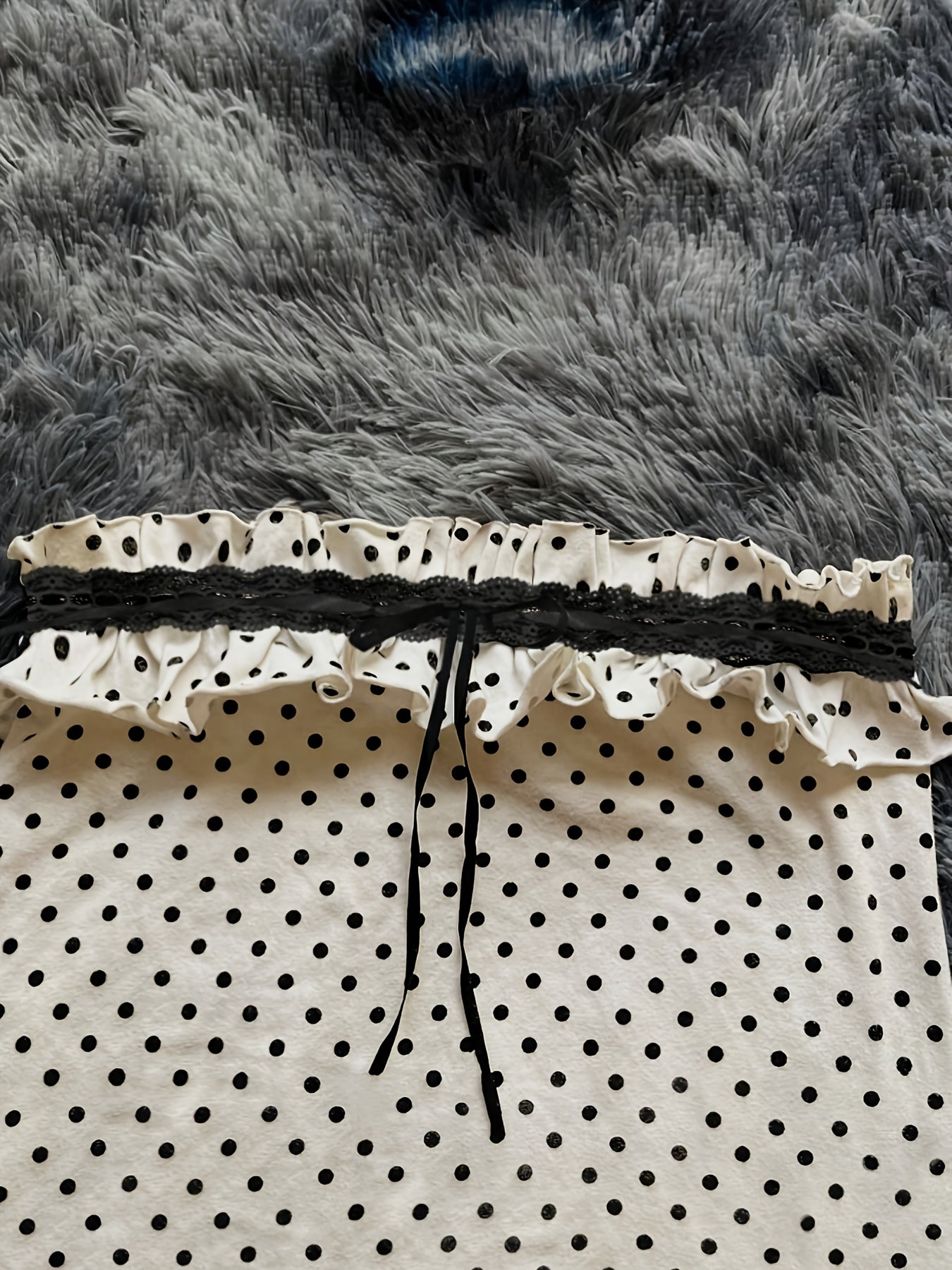 mini dress polka dot, bow tie, lace
