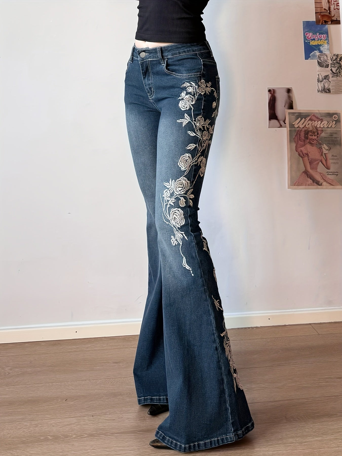 rose embroidery jeans