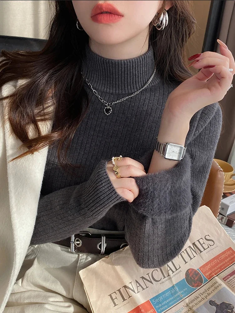 cropped turtle neck